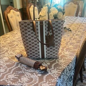 Michael Kors Brown Tote Bag with Structured Design